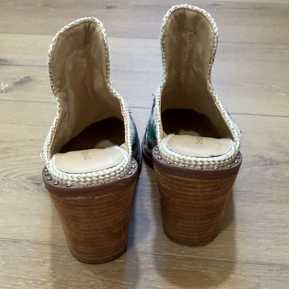 Chinese Laundry Floral Embroidered Mules - Picture 5 of 7